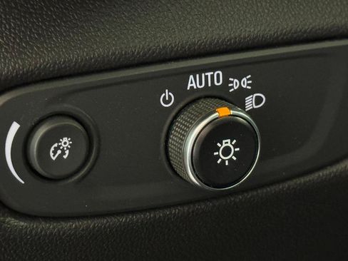 Used 2019 Chevrolet Blazer RS AWD/4WD image 14