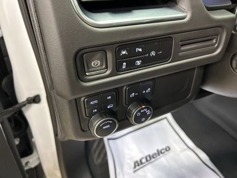 Used 2023 Chevrolet Tahoe RST image 15