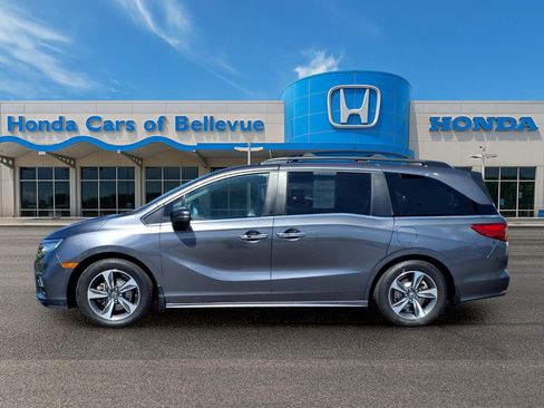 Certified 2019 Honda Odyssey Touring image 2