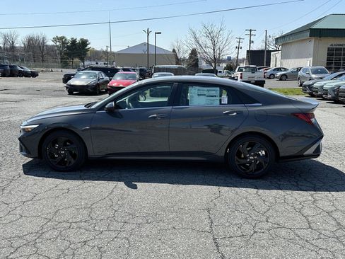 New 2026 Hyundai Elantra SEL Sport Premium FWD image 5