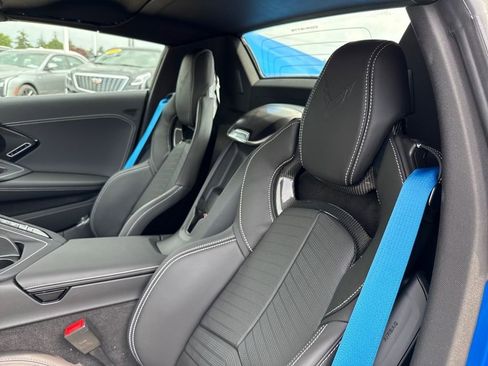 New 2025 Chevrolet Corvette E-Ray image 15