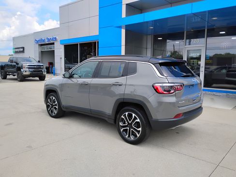 Used 2023 Jeep Compass Limited AWD/4WD image 10