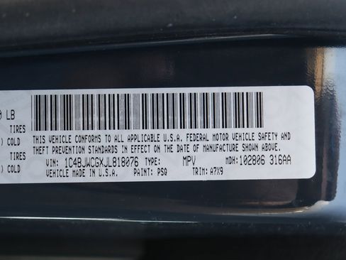 Used 2018 Jeep Wrangler Rubicon w/ Cold Weather Group image 33