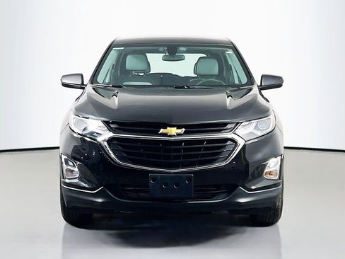 Used 2019 Chevrolet Equinox LS image 2