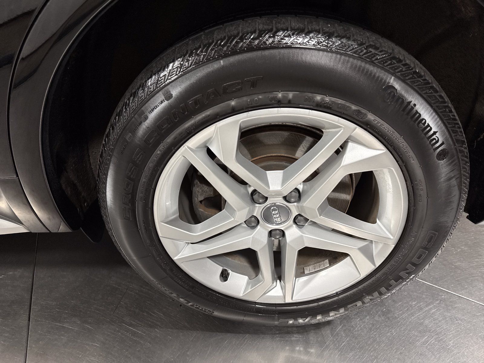 Used 2019 Audi Q5 2.0T Premium w/ Convenience Package AWD/4WD image 12