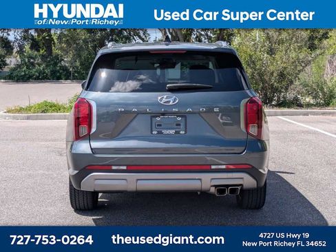 Certified 2023 Hyundai Palisade Limited FWD image 4