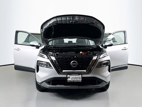 Used 2022 Nissan Rogue SV image 21