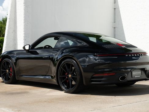 Used 2023 Porsche 911 Carrera S RWD image 4