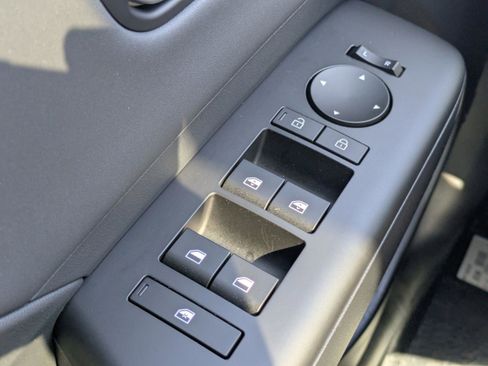 New 2026 Hyundai Kona Limited FWD image 30