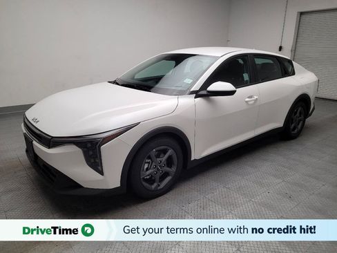 Used 2025 Kia K4 FWD image 1