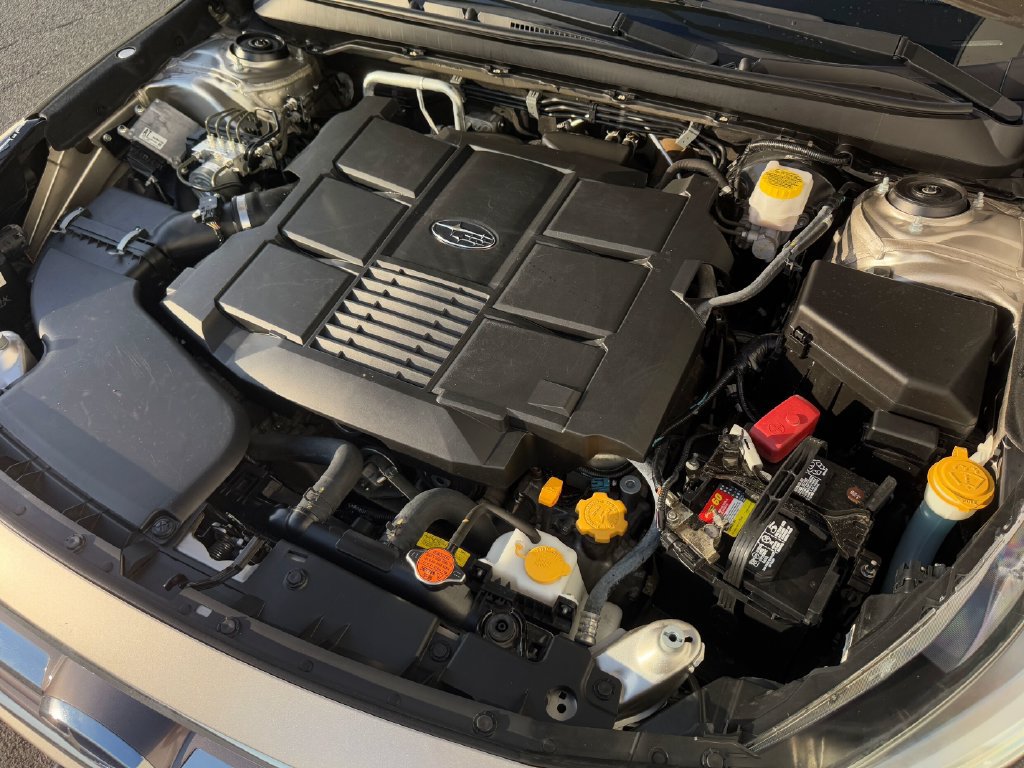 Used 2018 Subaru Outback 3.6R Limited AWD/4WD image 26