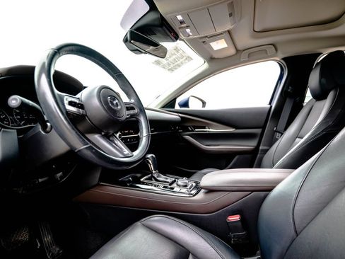 Used 2021 MAZDA CX-30 AWD 2.5 S w/ Premium Package image 4