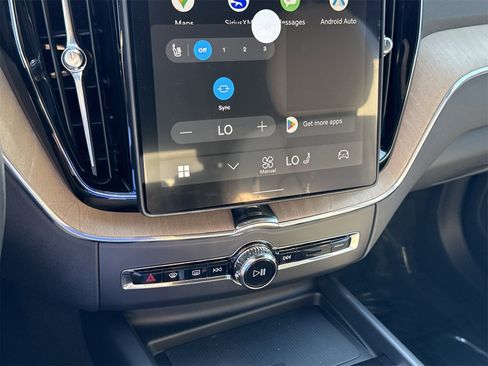 New 2026 Volvo XC60 B5 Core image 26