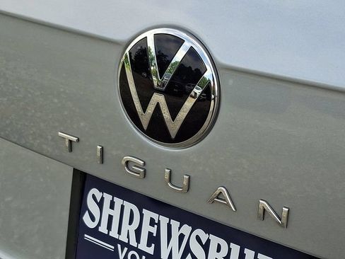 Used 2023 Volkswagen Tiguan SE R-Line AWD/4WD image 30