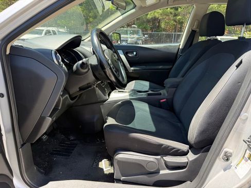 Used 2014 Nissan Rogue S w/ Convenience Package FWD image 11