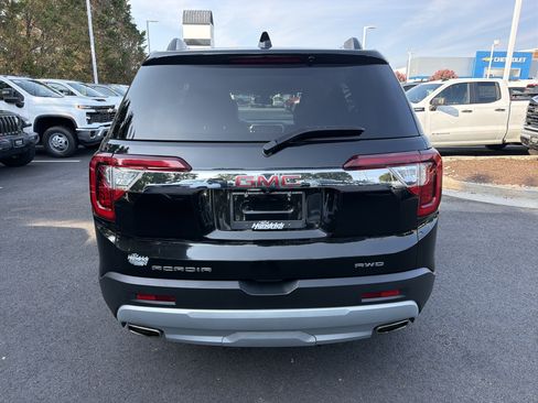 Used 2023 GMC Acadia SLT AWD/4WD image 9