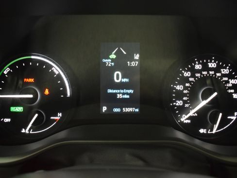 Used 2022 Toyota Sienna XLE FWD image 19