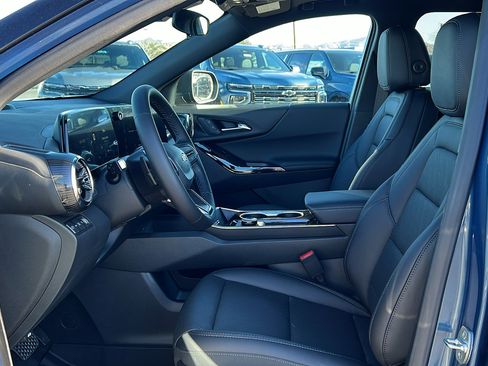 New 2026 Chevrolet Equinox LT w/ Convenience Package II image 30