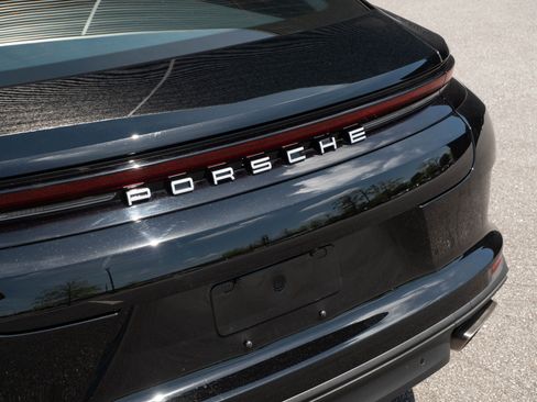Certified 2024 Porsche Panamera 4 AWD/4WD image 37