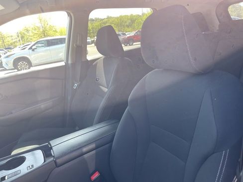 Used 2024 Nissan Rogue S image 8