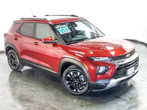 Used 2023 Chevrolet TrailBlazer LT w/ Convenience Package image 6