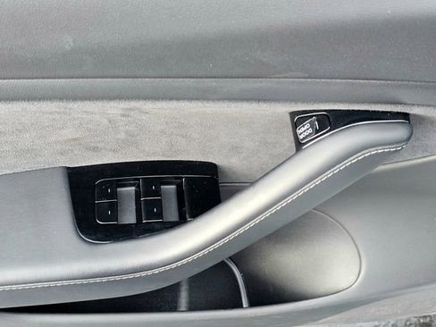 Used 2019 Tesla Model 3 Long Range image 22