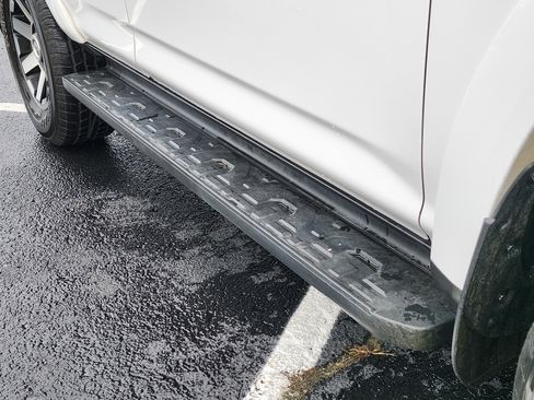 Used 2022 Toyota 4Runner TRD Off-Road image 9