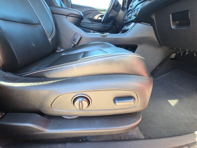 Used 2022 GMC Terrain SLT AWD/4WD image 26
