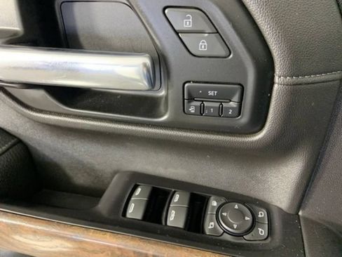 Used 2020 GMC Sierra 1500 Denali w/ Denali Ultimate Package AWD/4WD image 31