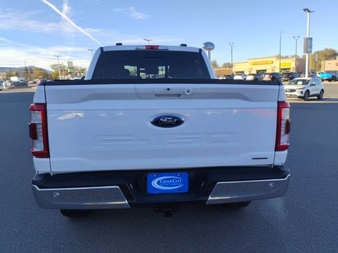 Used 2022 Ford F150 Lariat w/ Trailer Tow Package image 6