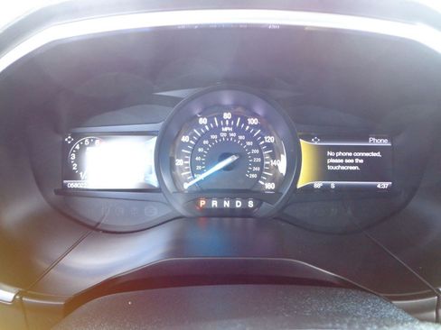 Used 2018 Ford Edge Titanium w/ Equipment Group 301A AWD/4WD image 27