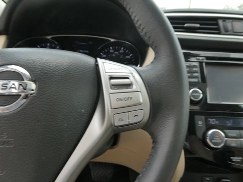 Used 2016 Nissan Rogue SL w/ SL Premium Package AWD/4WD image 21