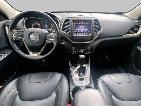 Used 2016 Jeep Cherokee Limited FWD image 16