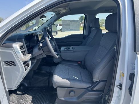 New 2026 Ford F250 XL w/ FX4 Off-Road Package image 13