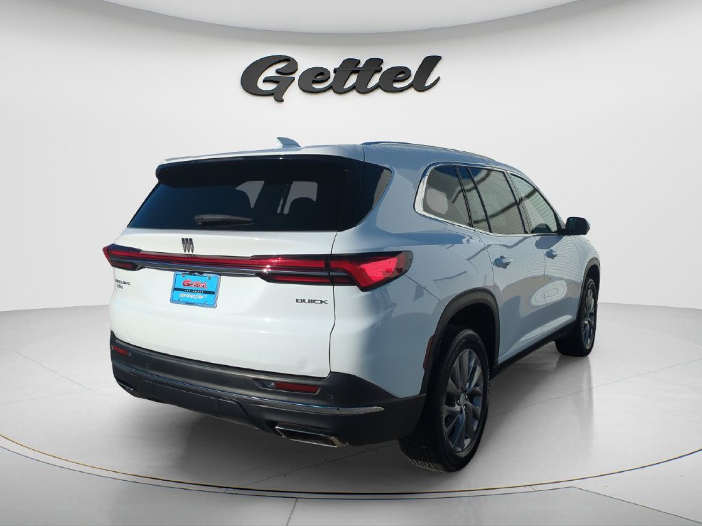 Used 2025 Buick Enclave Preferred FWD image 4