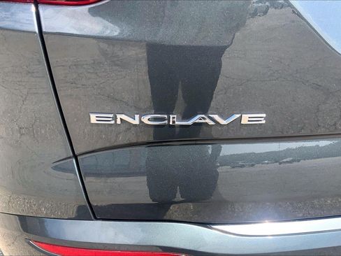 Used 2020 Buick Enclave Avenir w/ Avenir Technology Package FWD image 32