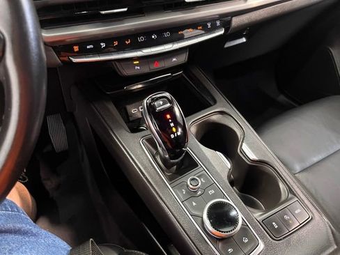 Used 2024 Cadillac XT4 Premium Luxury FWD image 29