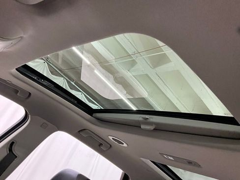 Used 2021 Buick Enclave Avenir w/ Avenir Technology Package image 20