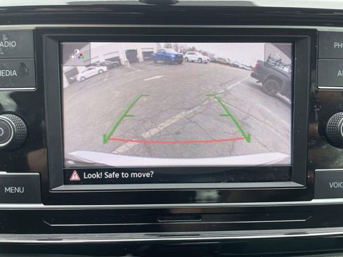 Used 2023 Volkswagen Taos S image 39