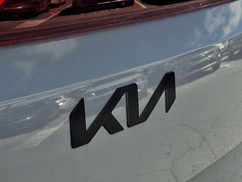 New 2026 Kia Carnival SX w/ SX Dark Edition Package FWD image 22