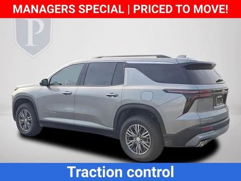 New 2026 Chevrolet Traverse LT image 9