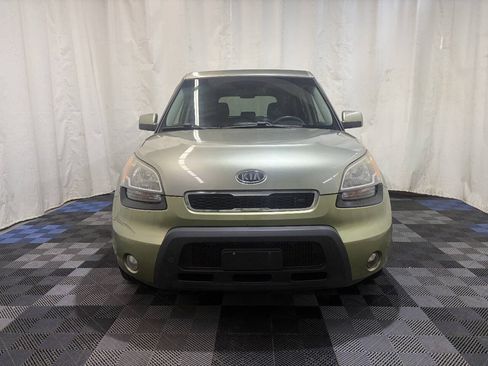 Used 2011 Kia Soul + w/ Audio Pkg FWD image 4