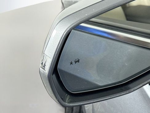 Used 2020 Cadillac XT6 Premium Luxury image 20