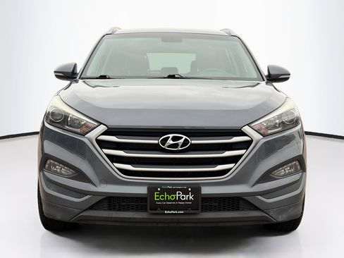 Used 2018 Hyundai Tucson SEL Plus AWD/4WD image 2