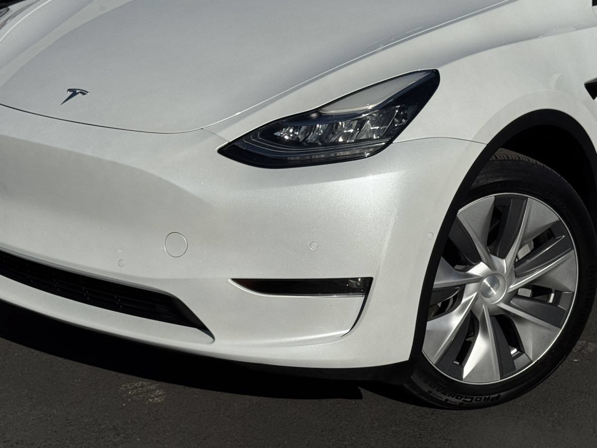 Used 2021 Tesla Model Y Long Range AWD/4WD image 3