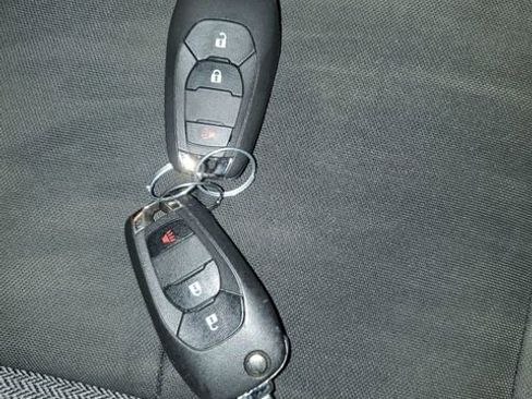 Used 2021 Chevrolet TrailBlazer LS image 31