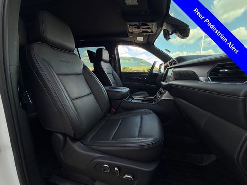 Used 2024 GMC Yukon Denali w/ Denali Reserve Package AWD/4WD image 25