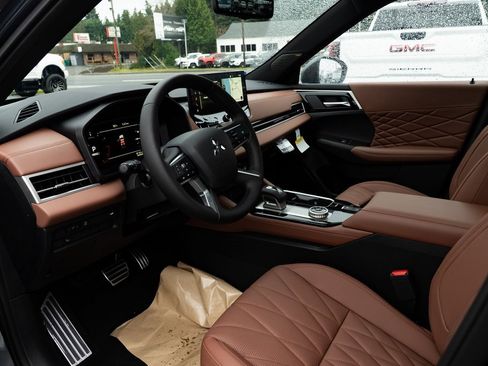 New 2026 Mitsubishi Outlander SEL image 21