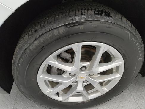 Used 2024 Chevrolet Equinox LT w/ LPO, Floor Liner Package AWD/4WD image 31