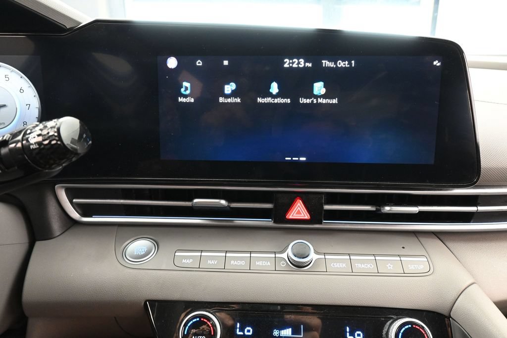 Used 2024 Hyundai Elantra SEL FWD image 25